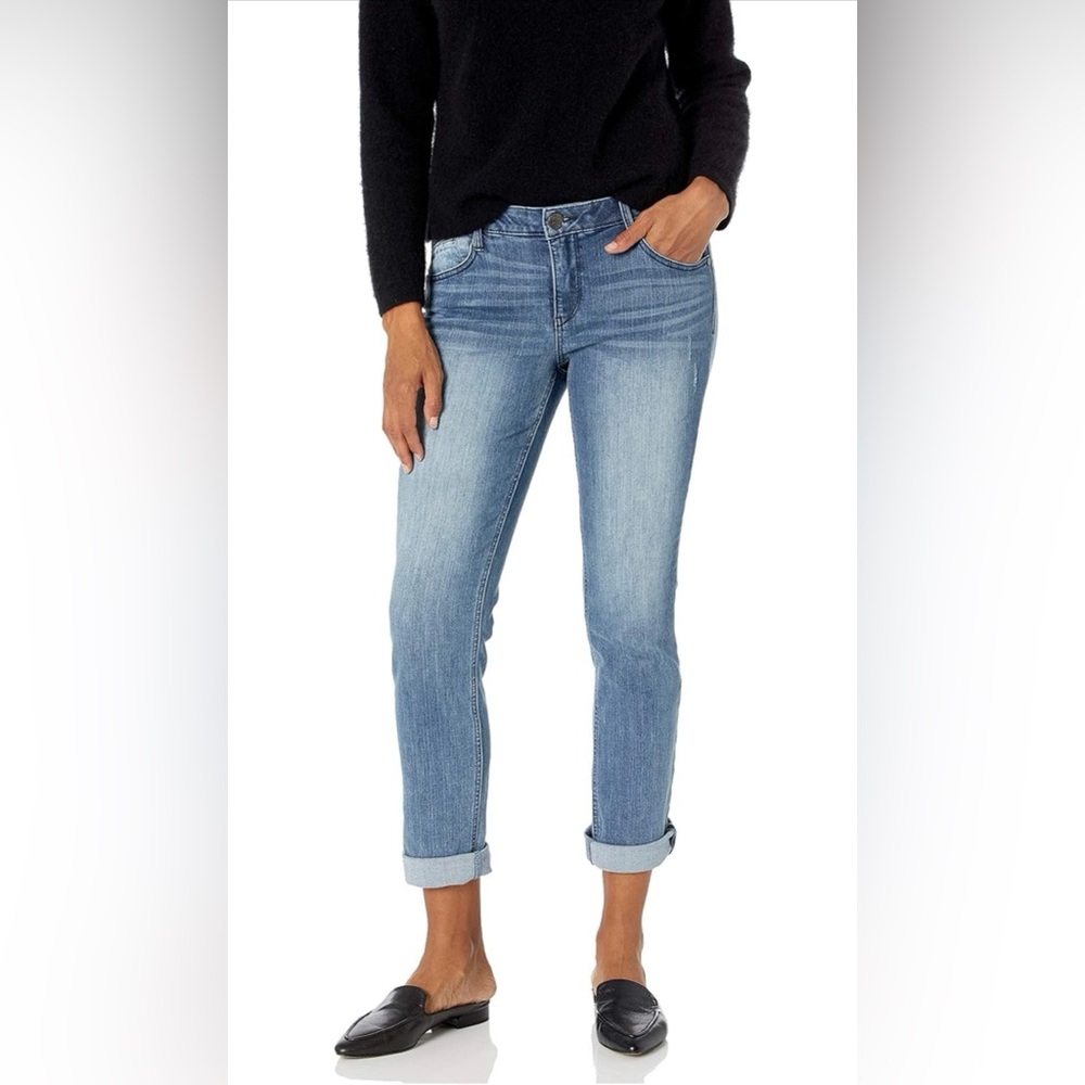 Democracy Blue Straight Leg Jeans Versatile Style